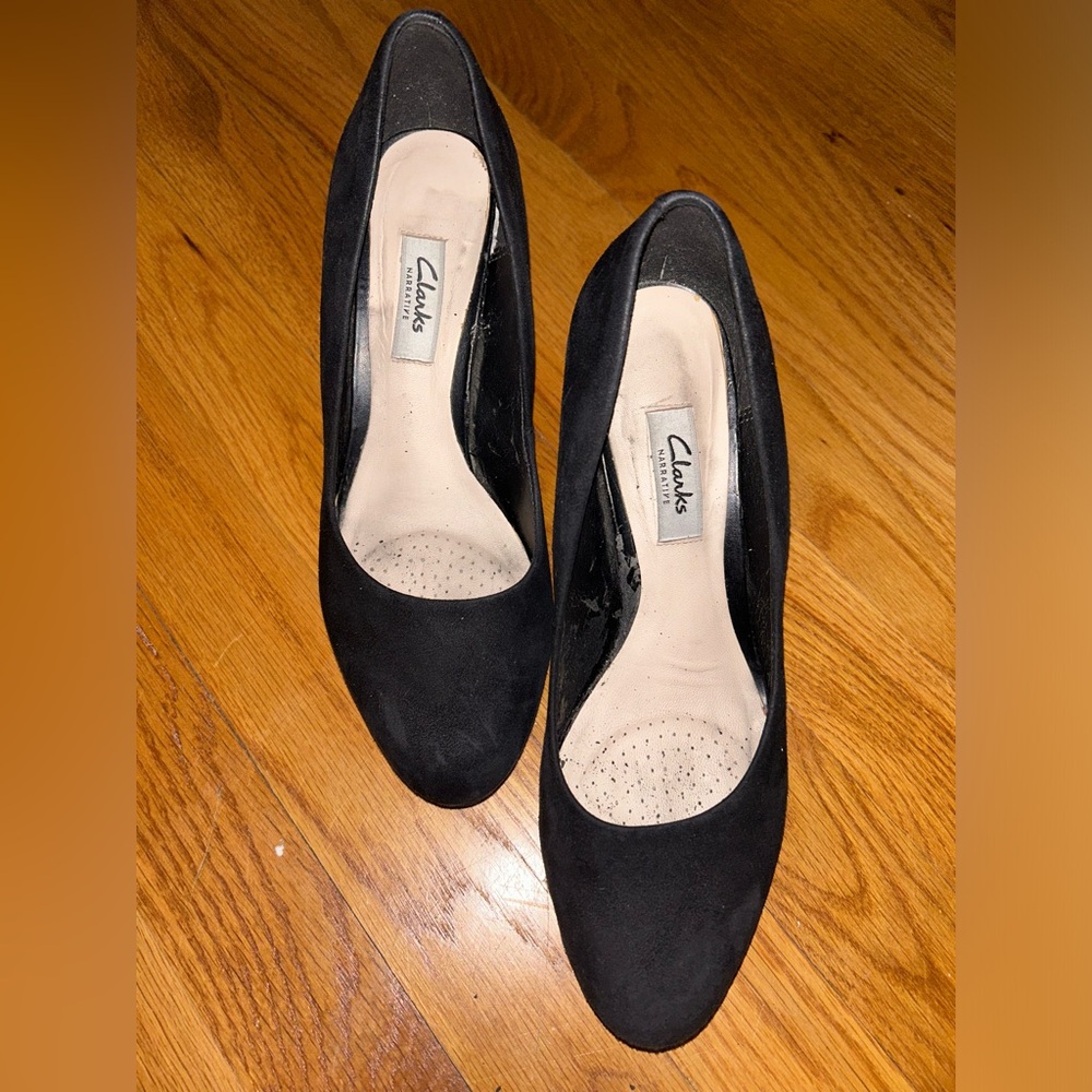 Clark’s Narrative Black Pumps Size 8